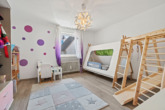 Ideal für Ihre Familie: modernisierte Doppelhaushälfte in zentrumsnaher Lage von Ichenhausen - Kinderzimmer