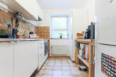 Wohnen am Fuße des Safranbergs: gut geschnittene 3-Zimmer-Wohnung mit Garage - Küche