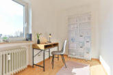 KAUFEN STATT MIETEN: helle 4-Zimmer-Wohnung mit großzügigem Stellplatz in Weißenhorn - Büro