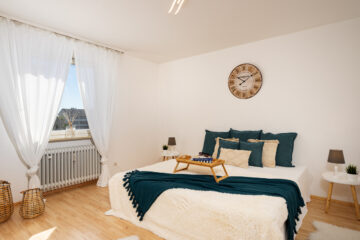 Praktisch geschnittene 2-Zimmer-Wohnung mit Garage in begehrter Lage, 89233 Neu-Ulm / Pfuhl, Etagenwohnung